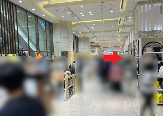 iCracked Store ハンズ名古屋への道順3